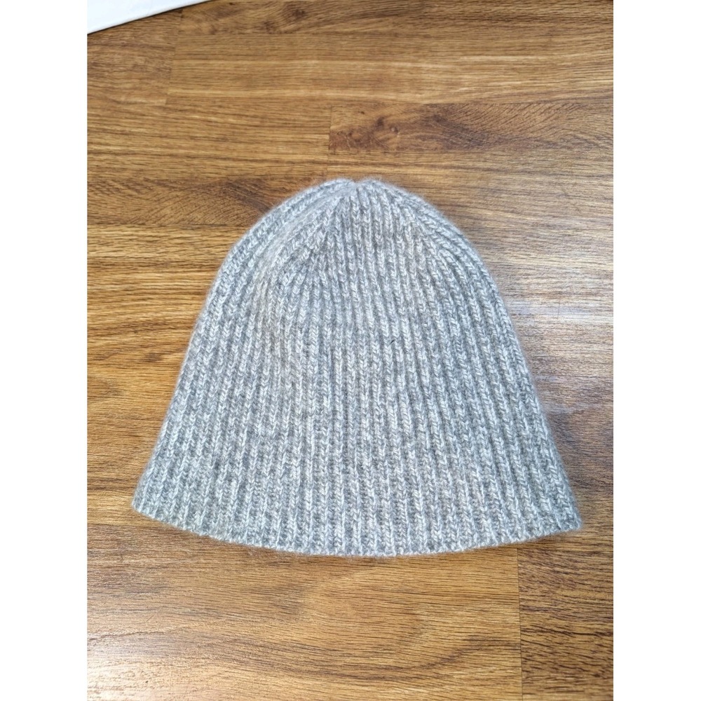 Fedeli Made In Italy 100% Cashmere Gray Ribbed Beanie Hat